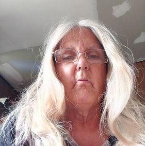 Meet your Posher, Ellen